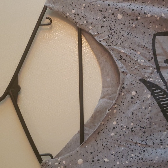 Fall Out Boy tshirt - Picture 2 of 3